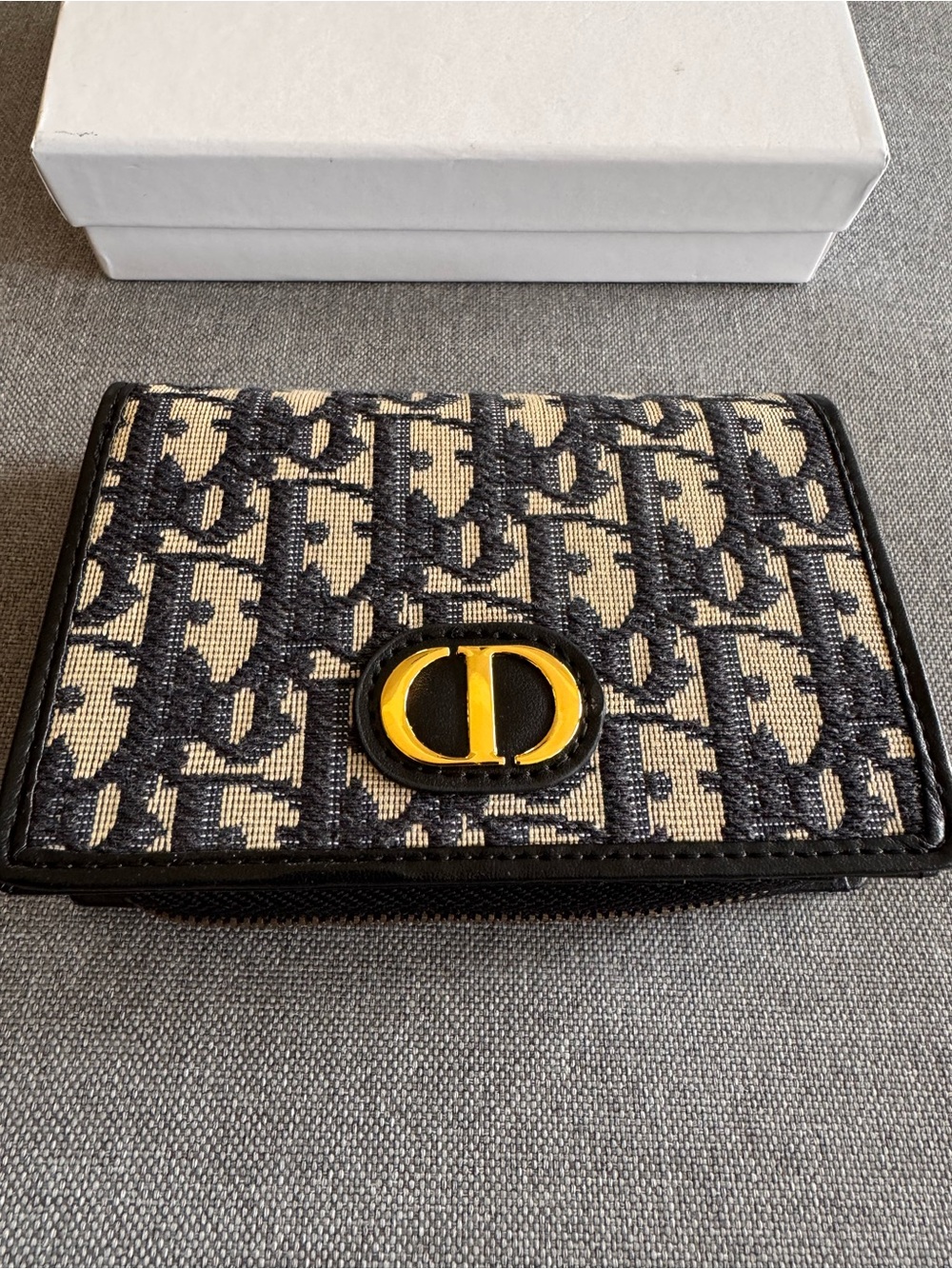 Fashion embroidered zip around wallet
